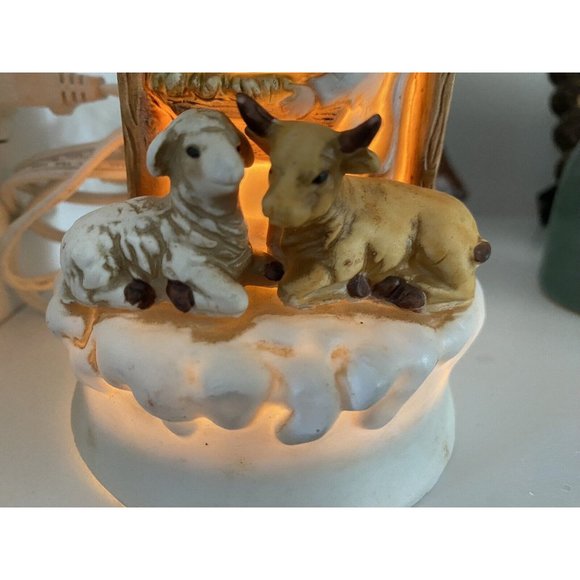 Lighted Porcelain Ceramic Nativity Scene Mary And Baby Jesus w Animals Vintage - Picture 4 of 16